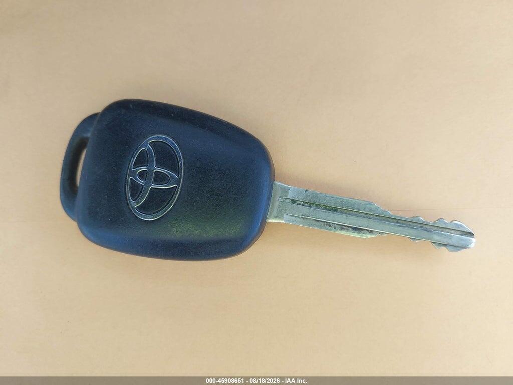 5YFBURHE8HP684038 2017 TOYOTA COROLLA photo no. 11