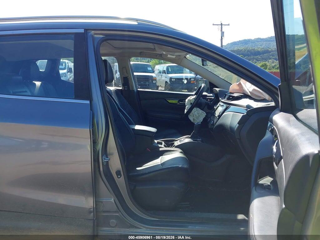 JN1BJ1CR9HW125256 2017 NISSAN ROGUE SPORT photo no. 5