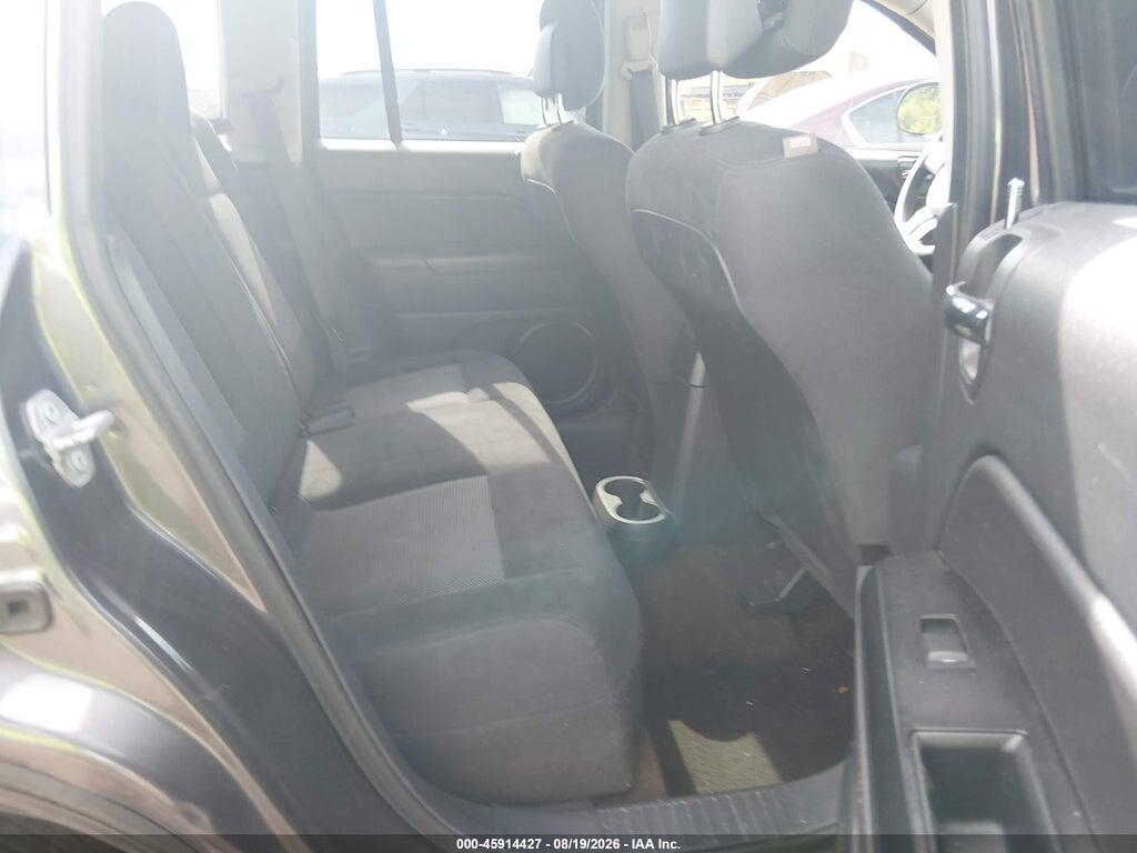 1C4NJCBA2GD568621 2016 JEEP COMPASS photo no. 8