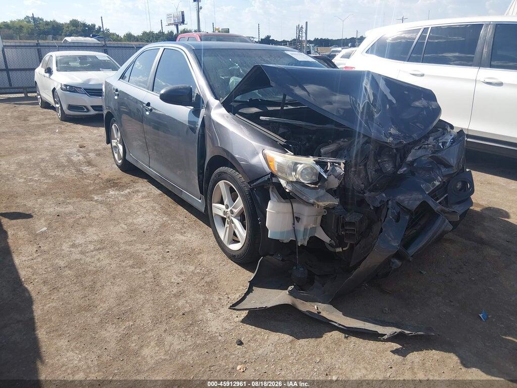 4T1BF1FK2EU435328 2014 TOYOTA CAMRY photo no. 1