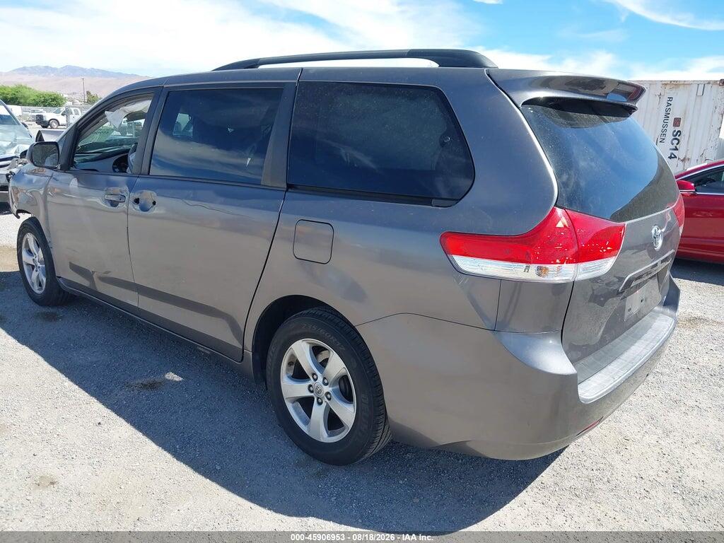 5TDKK3DC3ES469340 2014 TOYOTA SIENNA photo no. 3