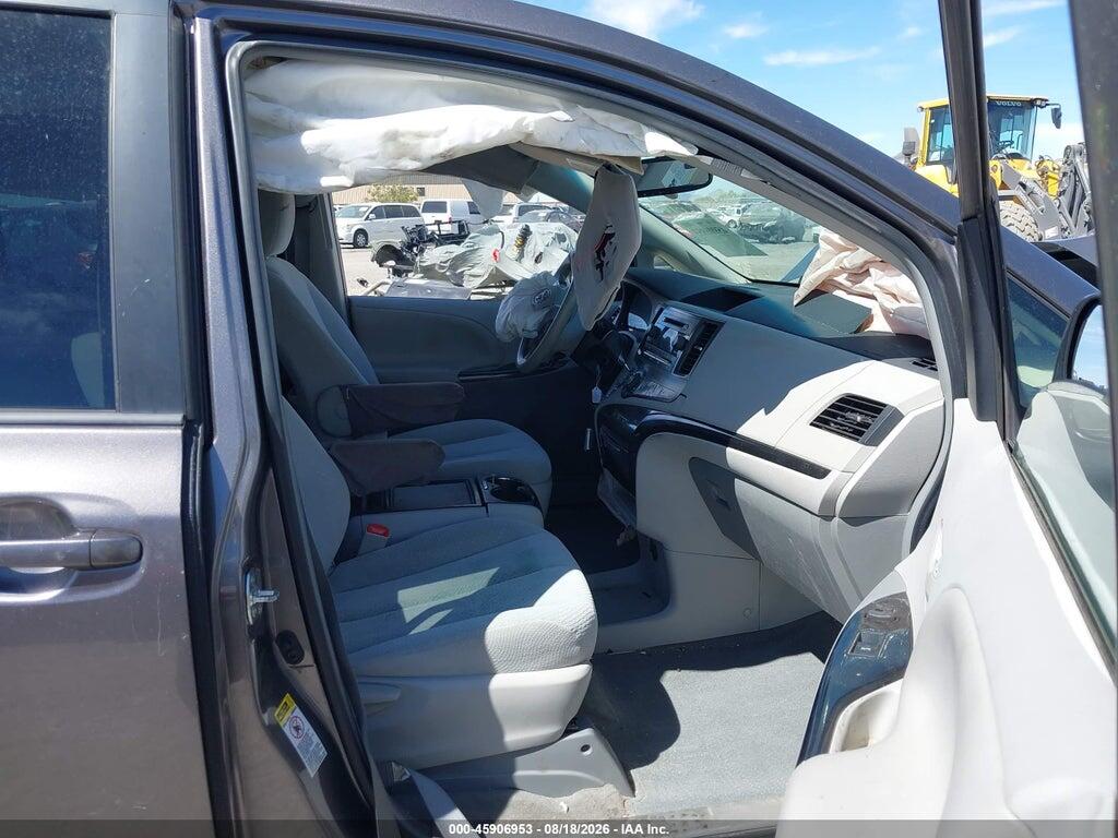 5TDKK3DC3ES469340 2014 TOYOTA SIENNA photo no. 5