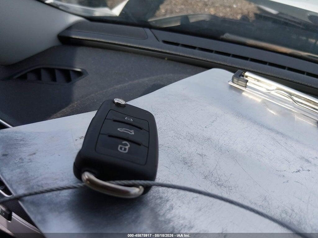 1VWLA7A30KC010649 2019 VOLKSWAGEN PASSAT photo no. 11