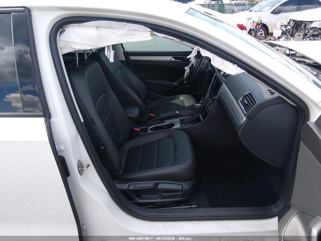 1VWLA7A30KC010649 2019 VOLKSWAGEN PASSAT photo no. 5