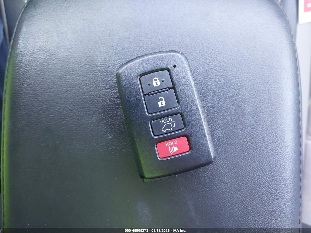 2T3YFREV5HW382396 2017 TOYOTA RAV4 photo no. 11