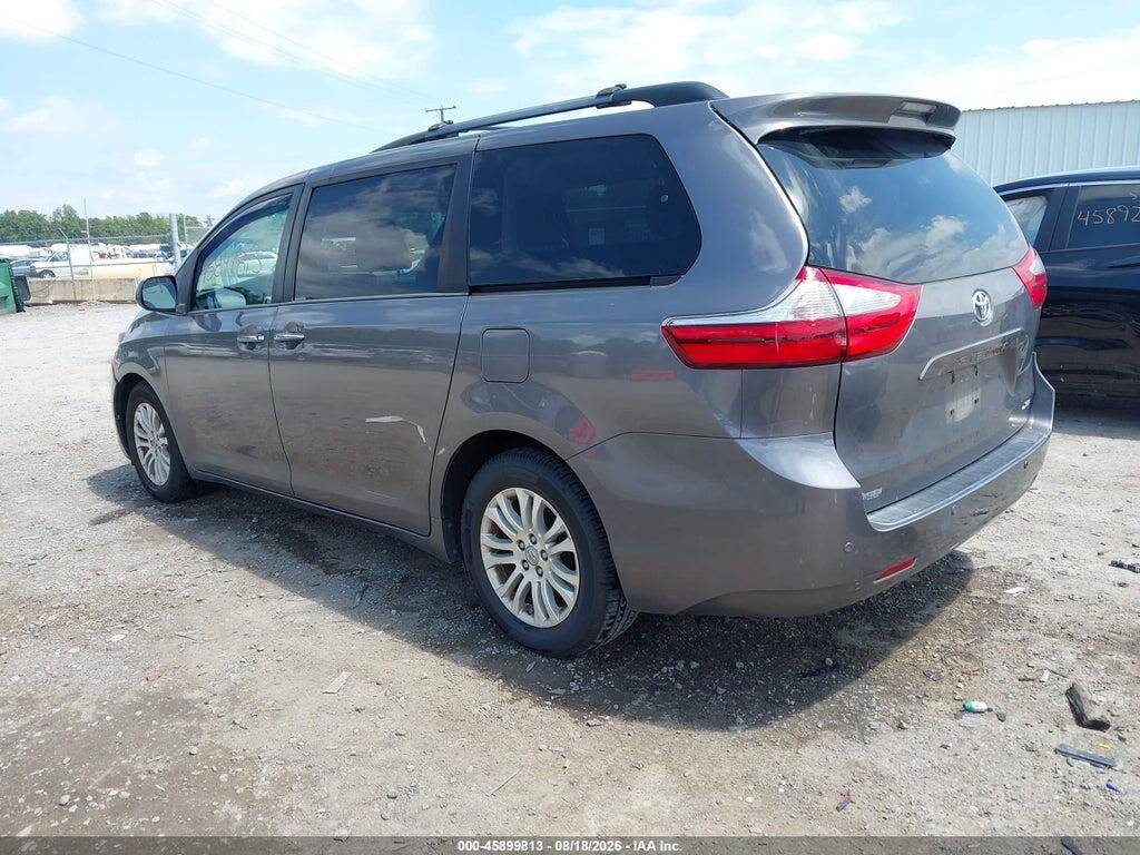 5TDYZ3DC7HS767559 2017 TOYOTA SIENNA photo no. 3