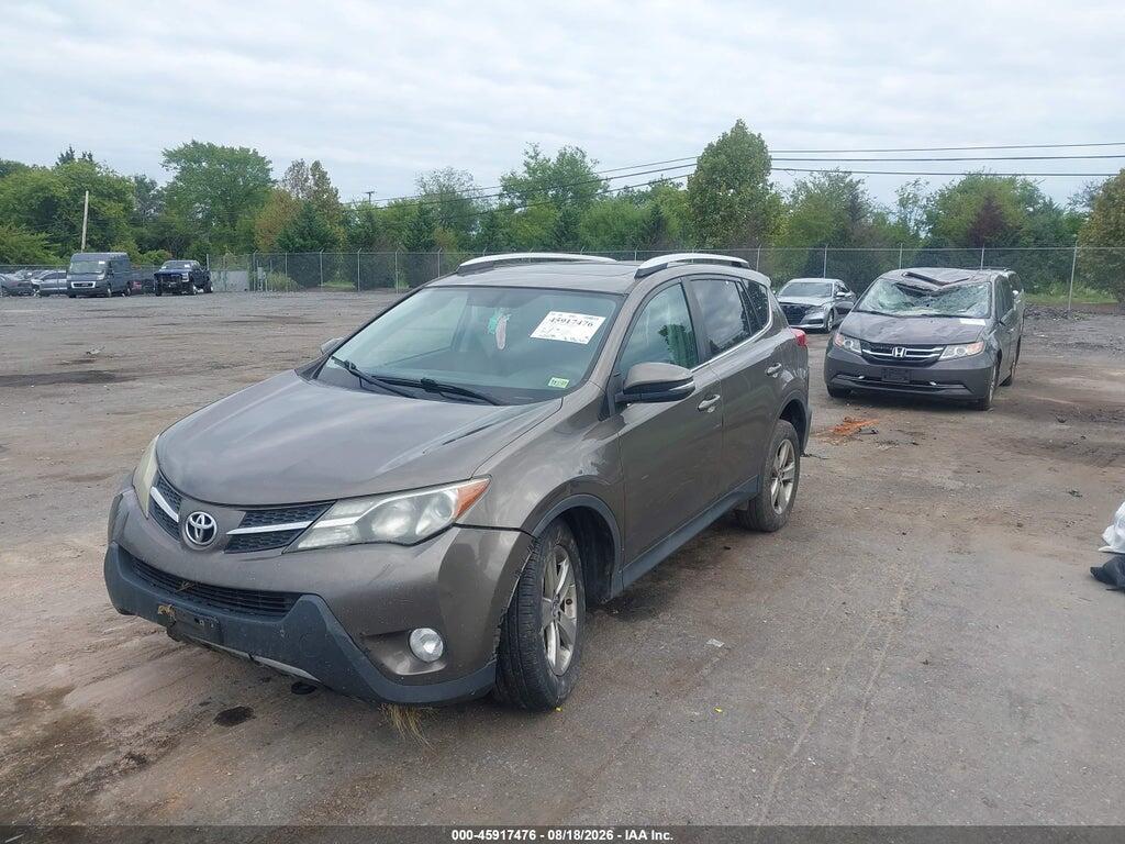 2T3WFREV1FW217580 2015 TOYOTA RAV4 photo no. 2