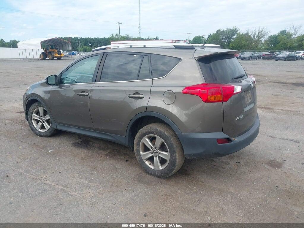 2T3WFREV1FW217580 2015 TOYOTA RAV4 photo no. 3