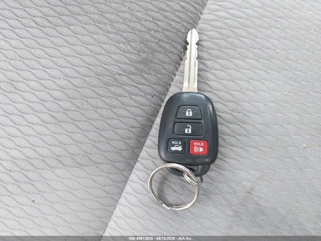 2T1BURHE0FC376262 2015 TOYOTA COROLLA photo no. 11