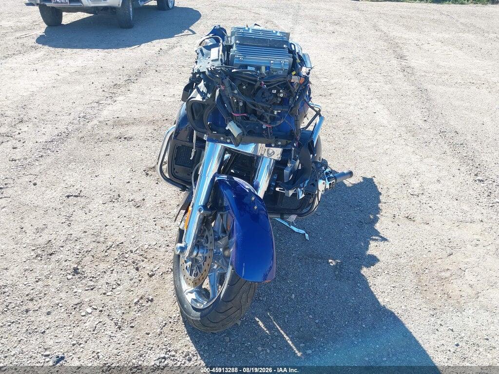 1HD1TAN18FB958625 2015 HARLEY-DAVIDSON FLTRUSE photo no. 5