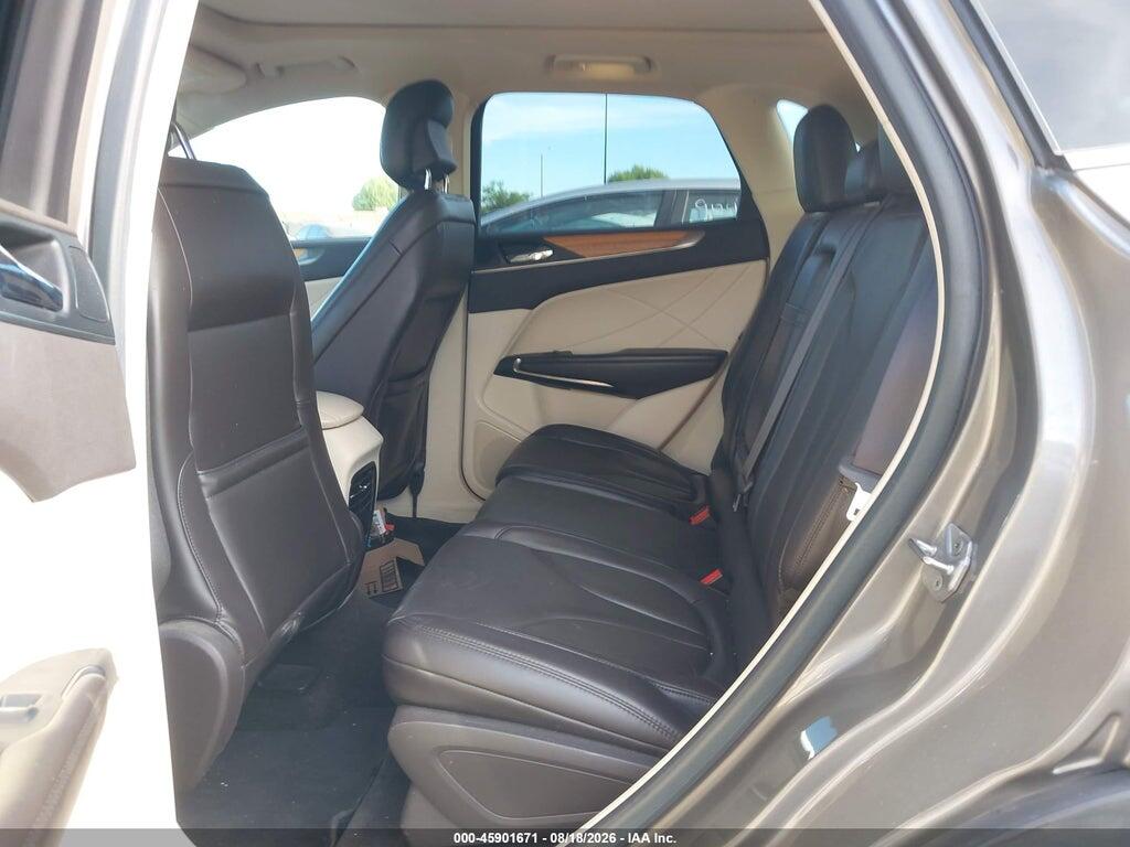 5LMCJ2C90GUJ21946 2016 LINCOLN MKC photo no. 8