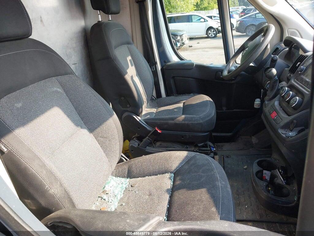 3C6TRVDG6KE516985 2019 RAM PROMASTER 2500 photo no. 5