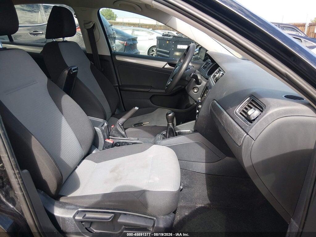 3VW167AJ8HM374171 2017 VOLKSWAGEN JETTA photo no. 5