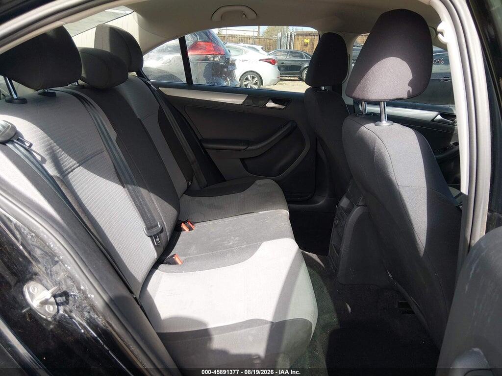 3VW167AJ8HM374171 2017 VOLKSWAGEN JETTA photo no. 8