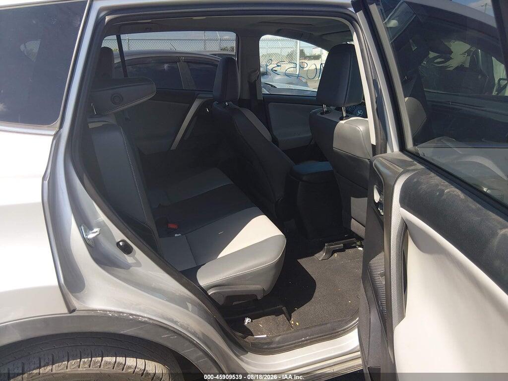 2T3YFREV5FW132220 2015 TOYOTA RAV4 photo no. 8