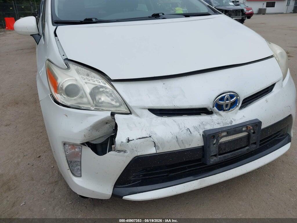 JTDKN3DU1F1885742 2015 TOYOTA PRIUS photo no. 6
