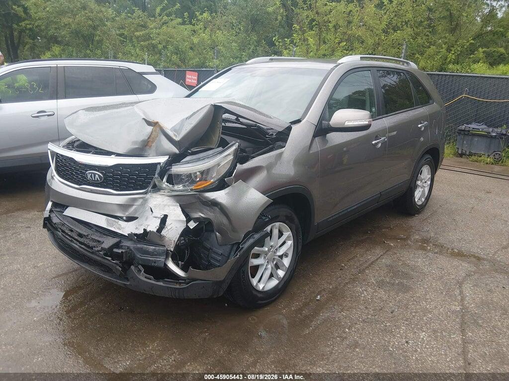 5XYKT3A69FG623950 2015 KIA SORENTO photo no. 2