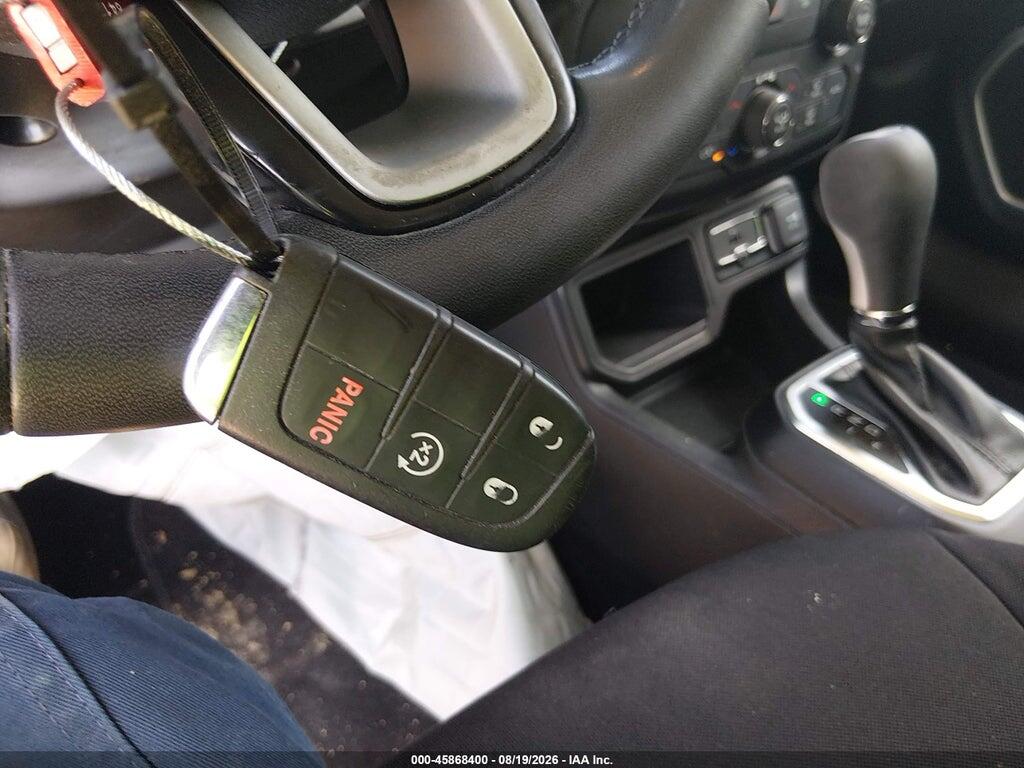 ZACCJABBXJPH22733 2018 JEEP RENEGADE photo no. 11