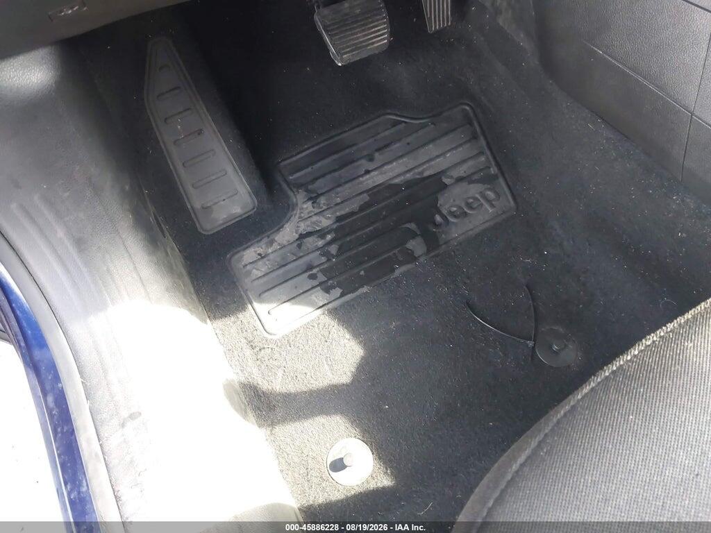 ZACCJBBB2HPE49643 2017 JEEP RENEGADE photo no. 6