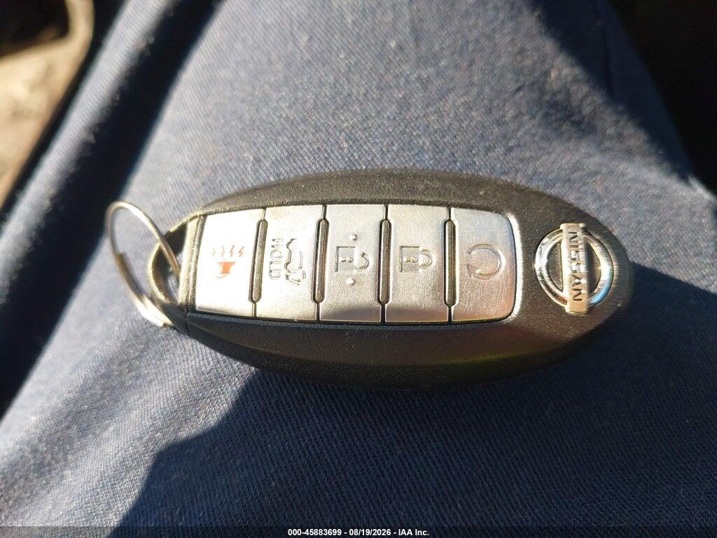 KNMAT2MV1HP528730 2017 NISSAN ROGUE photo no. 11