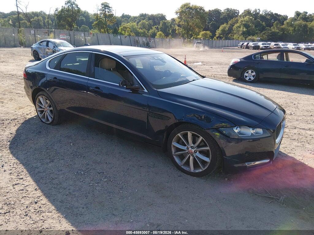 2016 JAGUAR XF SAJBE4BV9GCY08075