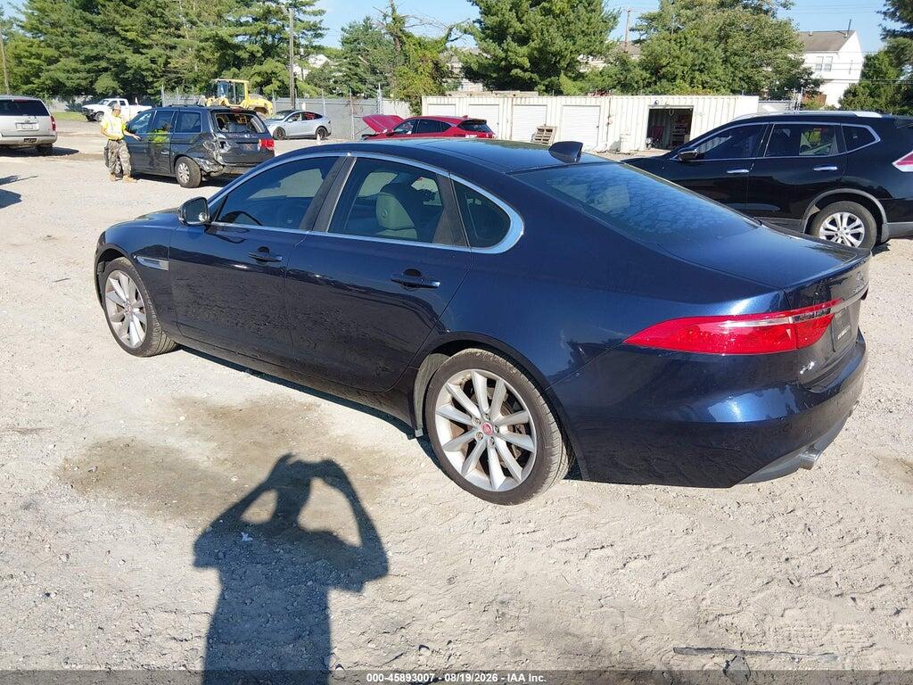 SAJBE4BV9GCY08075 2016 JAGUAR XF photo no. 3