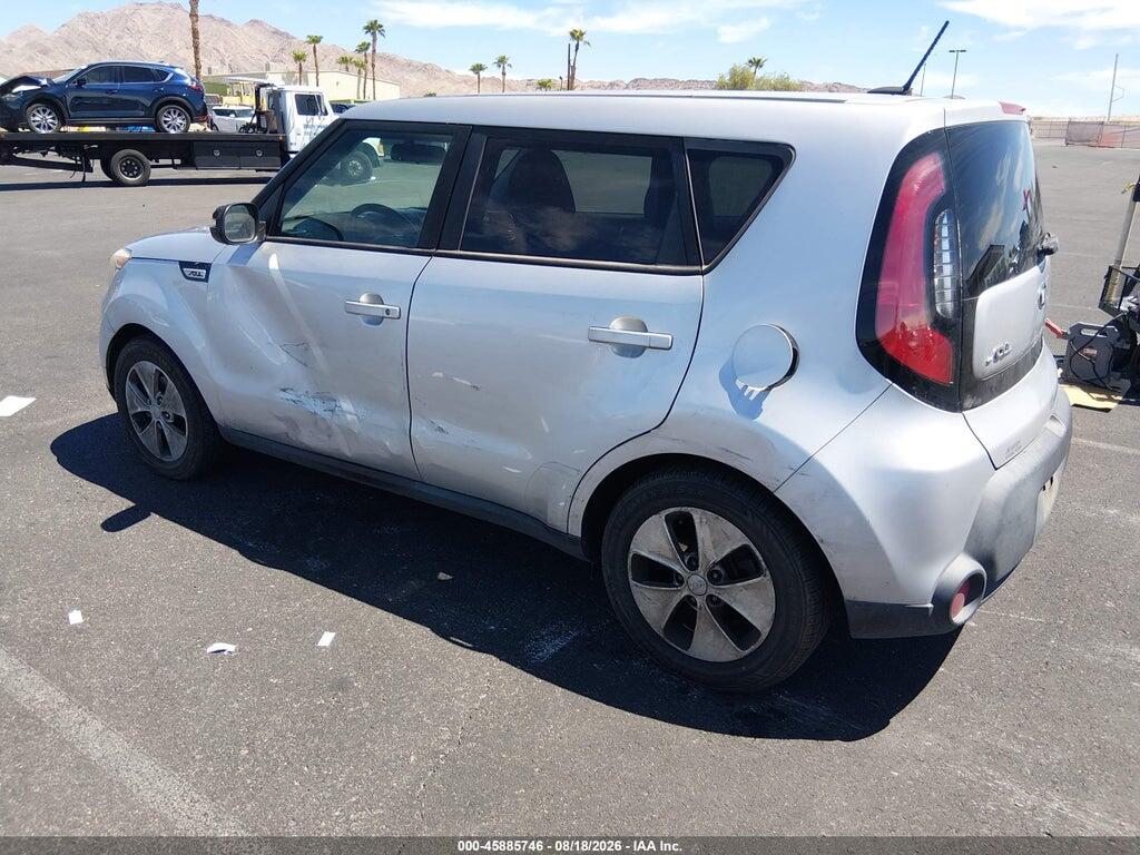KNDJN2A26G7854381 2016 KIA SOUL photo no. 3