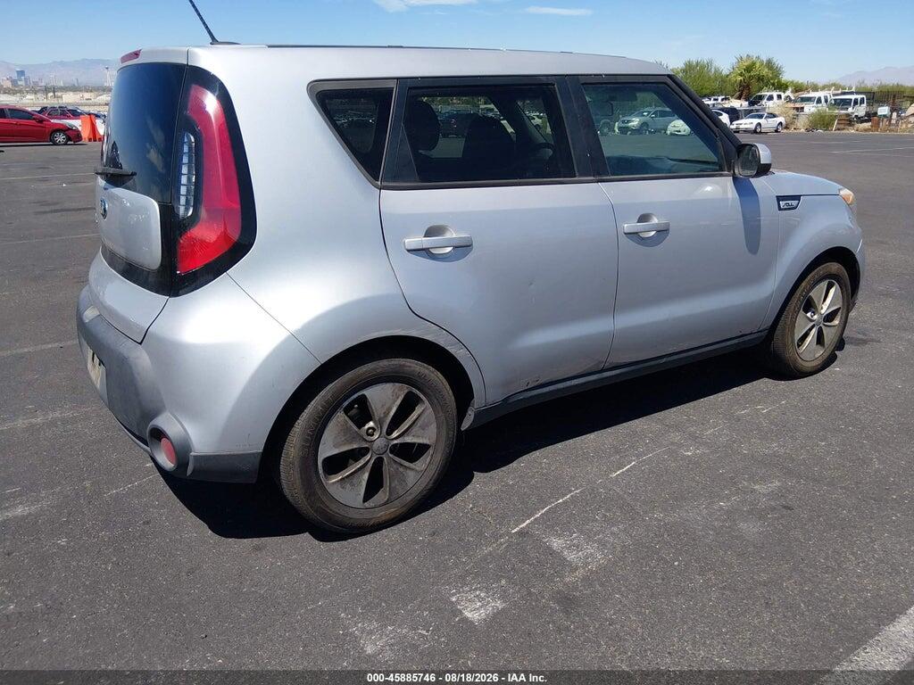KNDJN2A26G7854381 2016 KIA SOUL photo no. 4