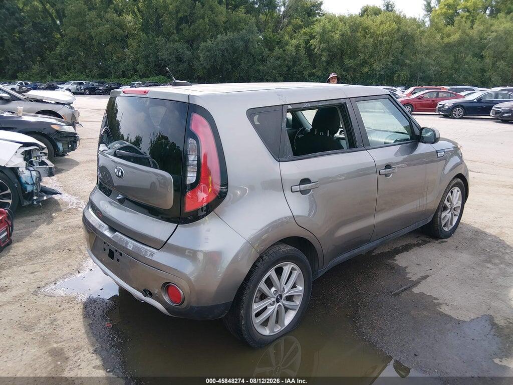 KNDJP3A51J7599382 2018 KIA SOUL photo no. 4