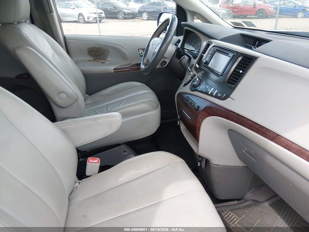 5TDYK3DC9ES514484 2014 TOYOTA SIENNA photo no. 5