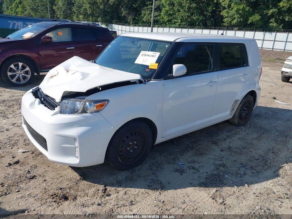 JTLZE4FE0FJ072214 2015 SCION XB photo no. 2