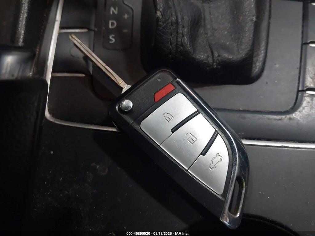 1VWAT7A36FC038883 2015 VOLKSWAGEN PASSAT photo no. 11