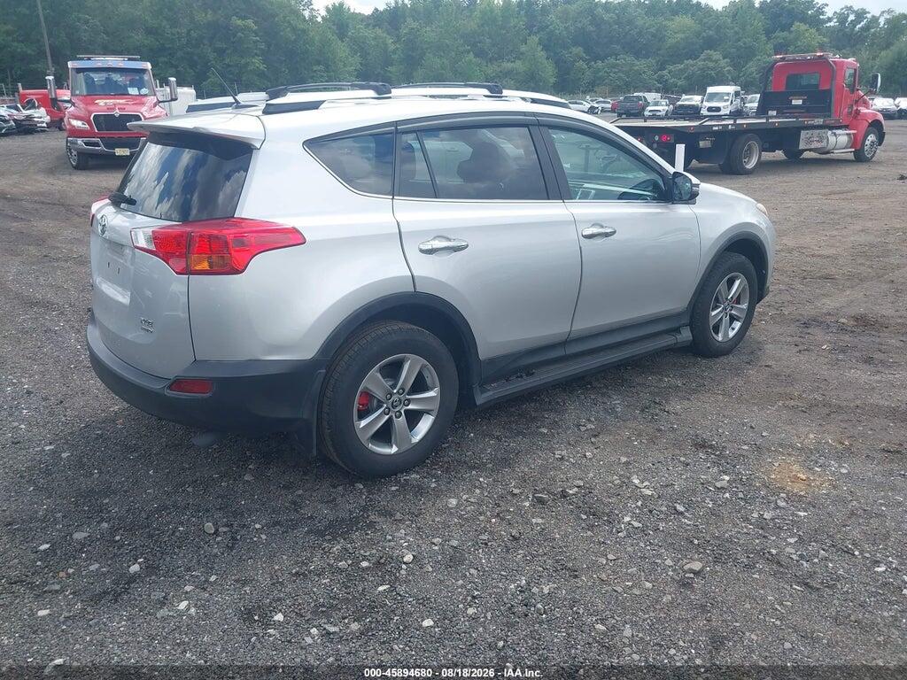 2T3RFREV0FW330370 2015 TOYOTA RAV4 photo no. 4