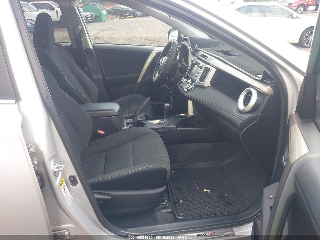 2T3RFREV0FW330370 2015 TOYOTA RAV4 photo no. 5