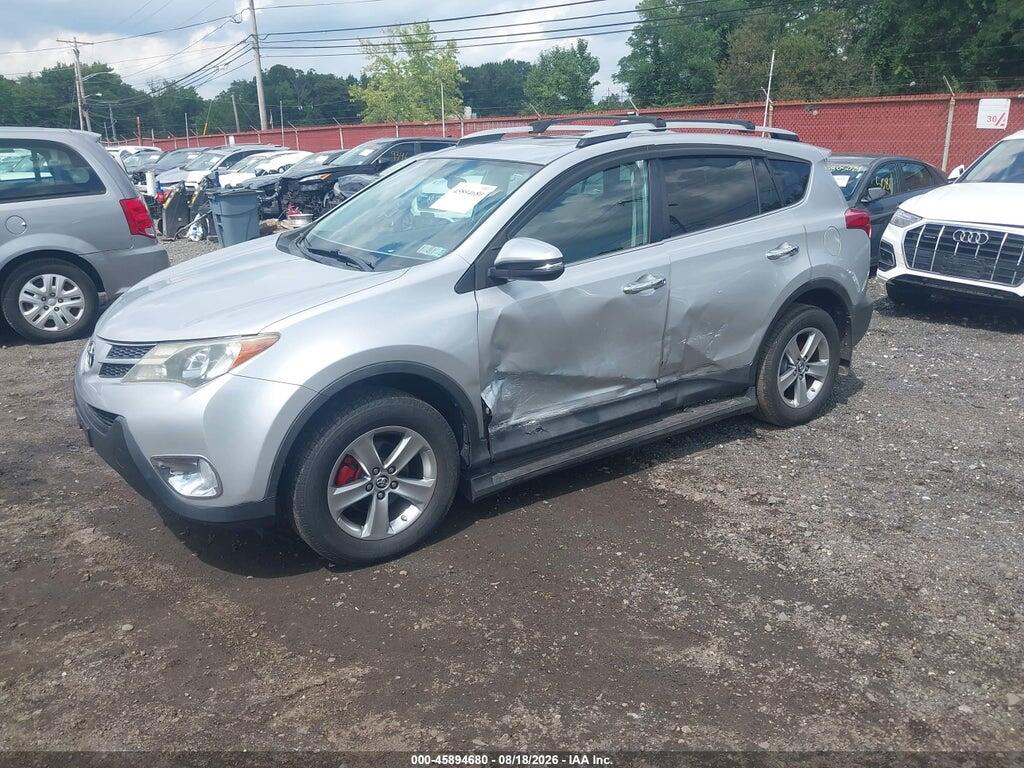 2T3RFREV0FW330370 2015 TOYOTA RAV4 photo no. 6