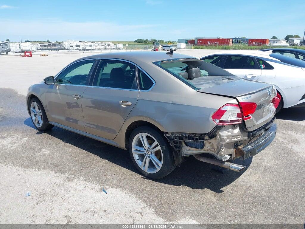 1VWBV7A34FC067569 2015 VOLKSWAGEN PASSAT photo no. 3