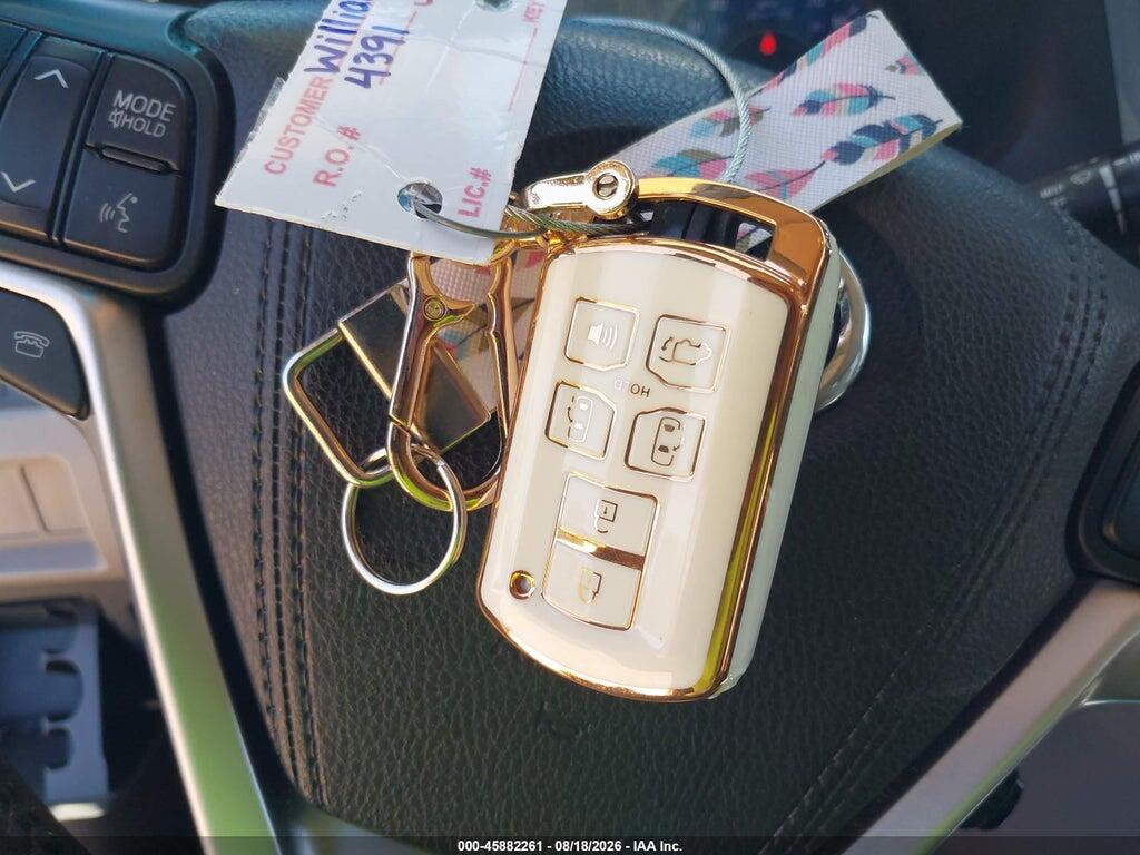 5TDYK3DC1FS576480 2015 TOYOTA SIENNA photo no. 11