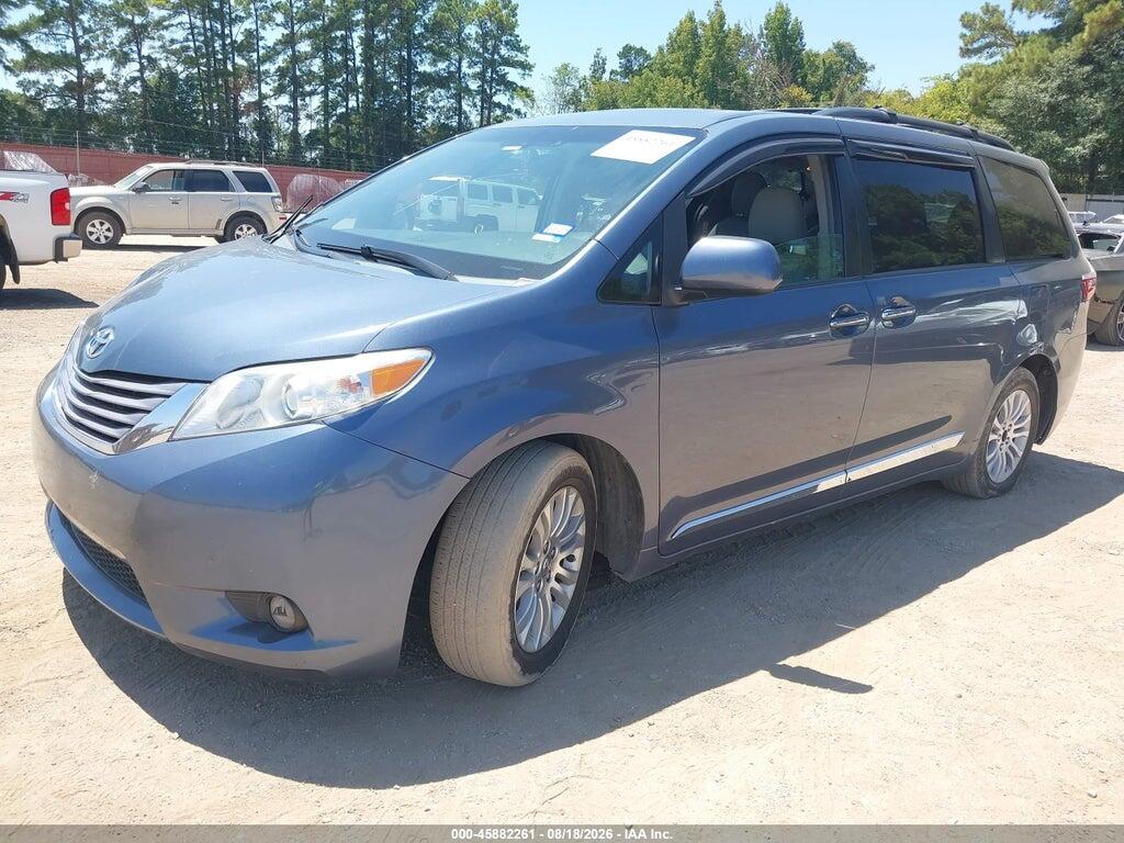5TDYK3DC1FS576480 2015 TOYOTA SIENNA photo no. 2