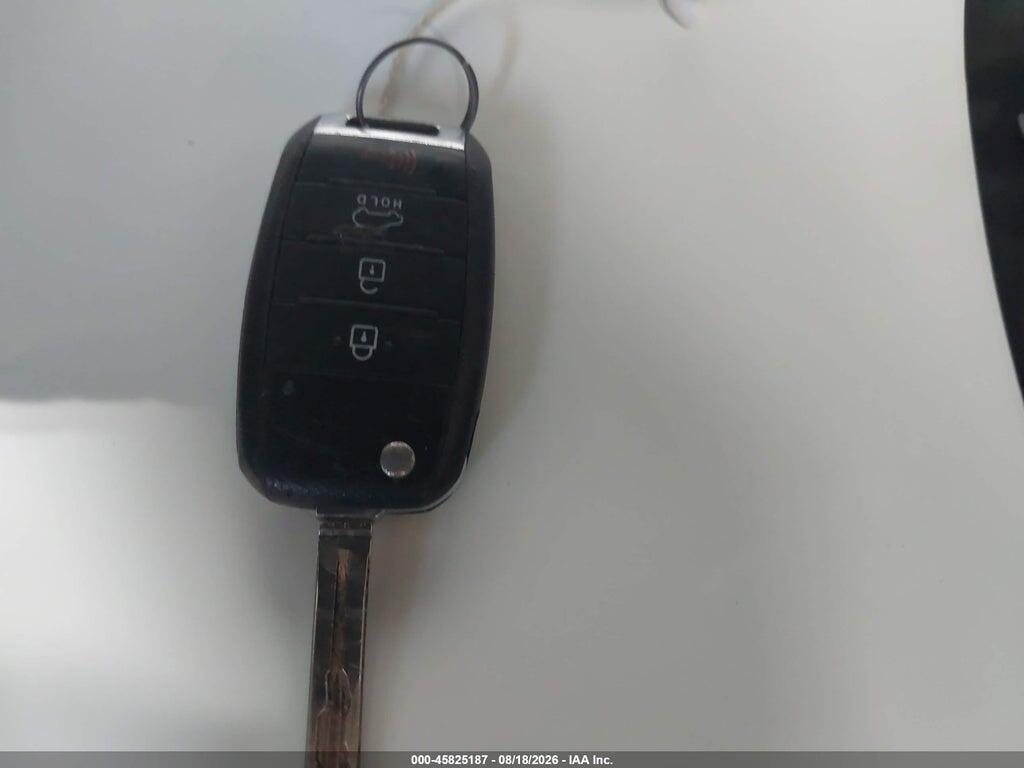 KNDJN2A23E7011428 2014 KIA SOUL photo no. 11