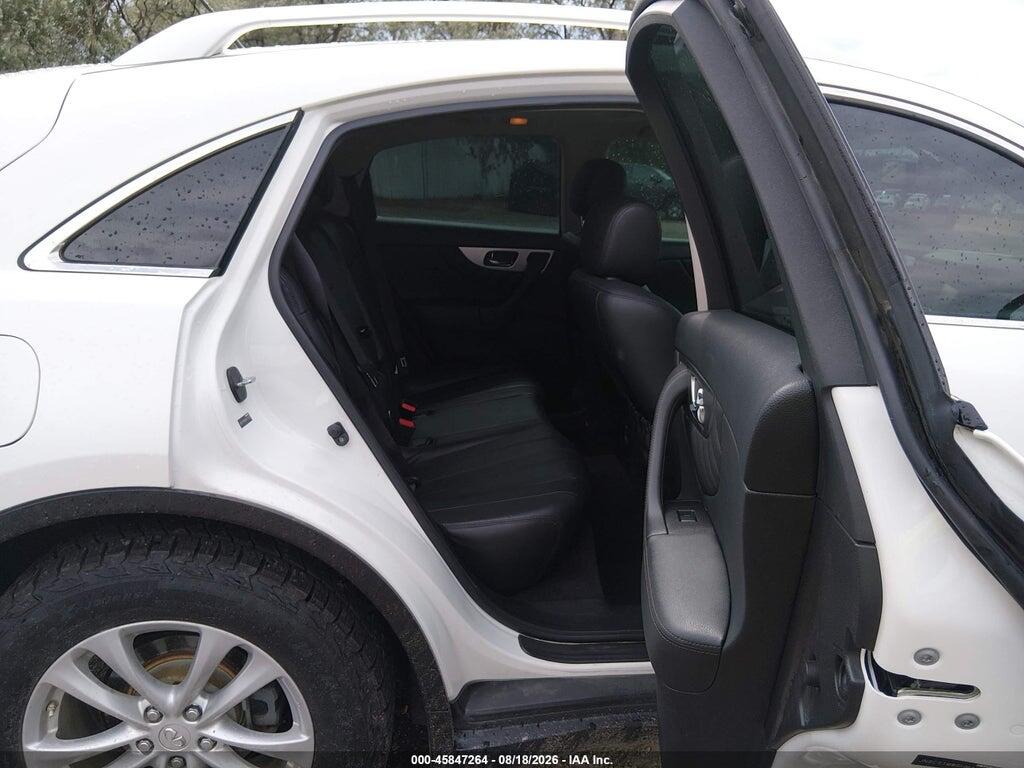 JN8CS1MW8HM413529 2017 INFINITI QX70 photo no. 8