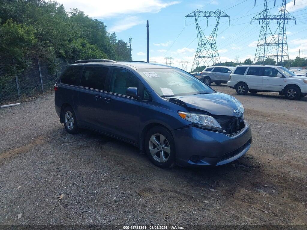 2017 TOYOTA SIENNA 5TDKZ3DC2HS849379