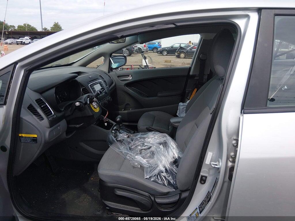 3KPFL4A72HE076732 2017 KIA FORTE photo no. 5