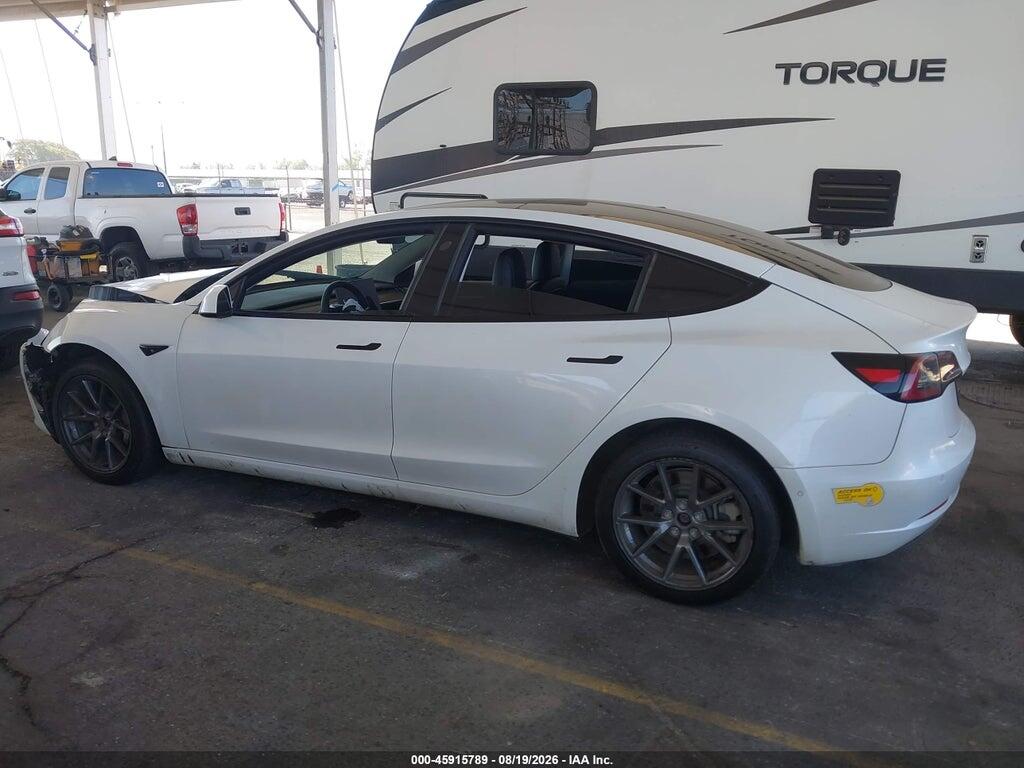 5YJ3E1EA1NF126463 2022 TESLA MODEL 3 photo no. 12