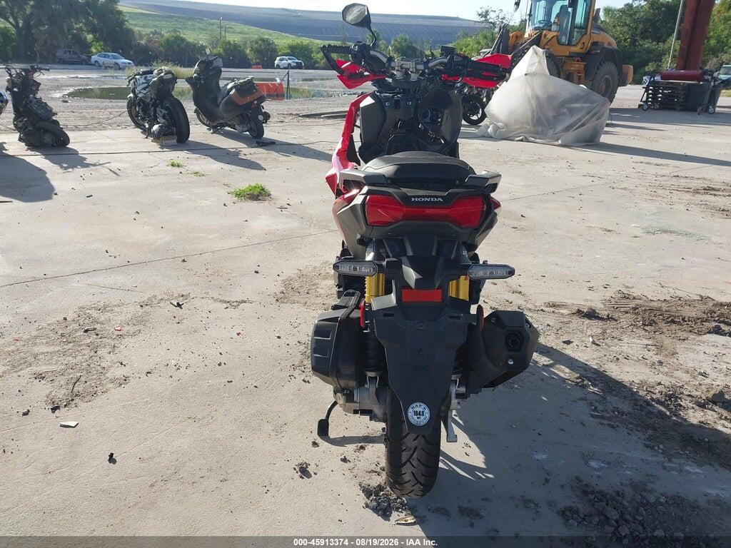 MLHKF3852N5100326 2022 HONDA ADV150 photo no. 6