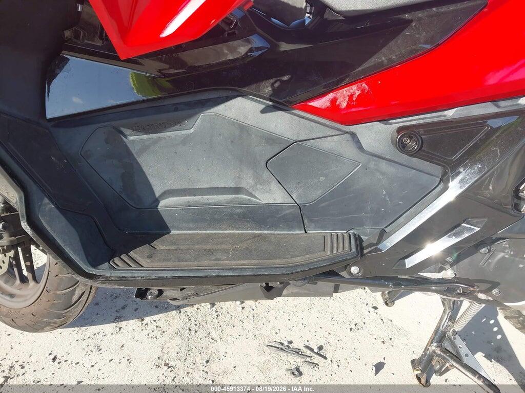 MLHKF3852N5100326 2022 HONDA ADV150 photo no. 9