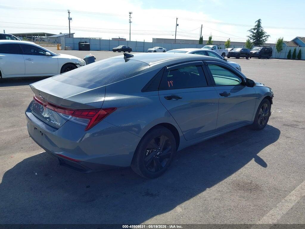 KMHLM4AJXNU031896 2022 HYUNDAI ELANTRA HYBRID photo no. 4