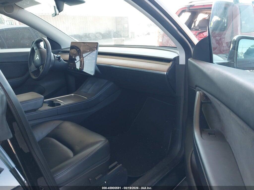 7SAYGDEE7NF330434 2022 TESLA MODEL Y photo no. 5