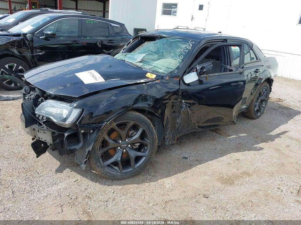 2C3CCABGXPH654017 2023 CHRYSLER 300 photo no. 2