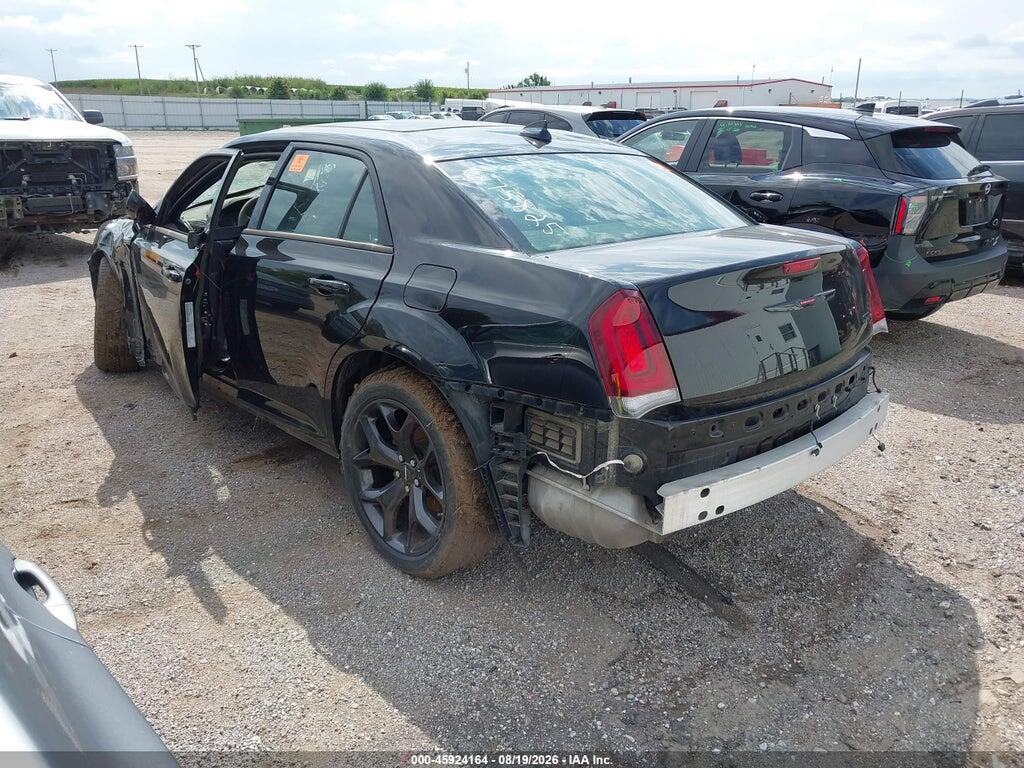 2C3CCABGXPH654017 2023 CHRYSLER 300 photo no. 3