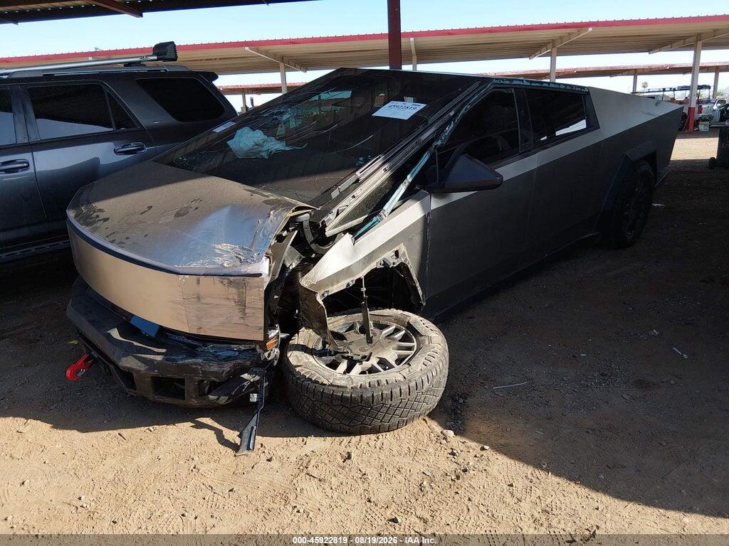 7G2CEHED4RA035206 2024 TESLA CYBERTRUCK photo no. 2